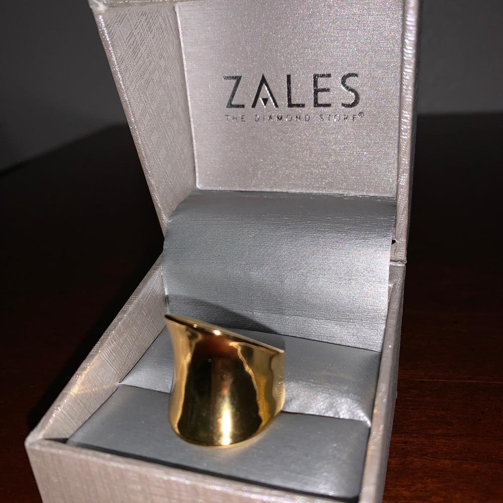 Zales ring